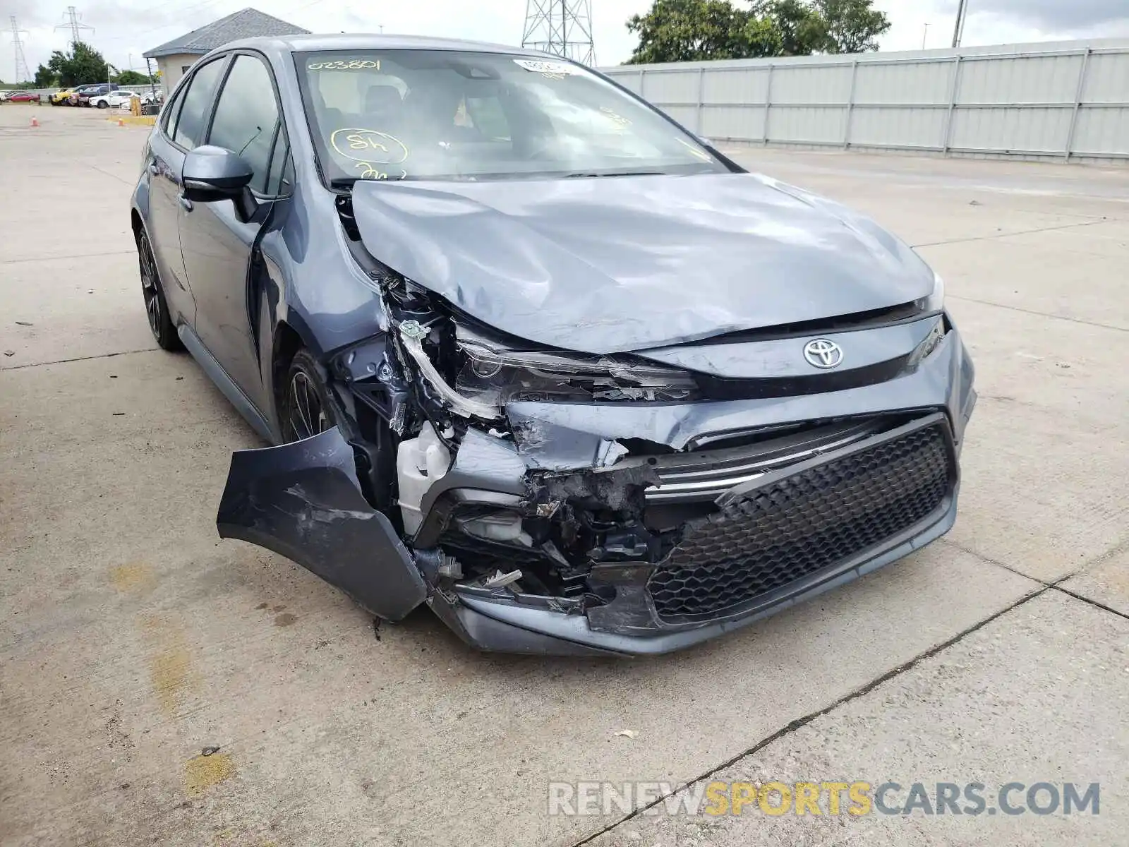 9 Photograph of a damaged car JTDS4RCE5LJ023801 TOYOTA COROLLA 2020