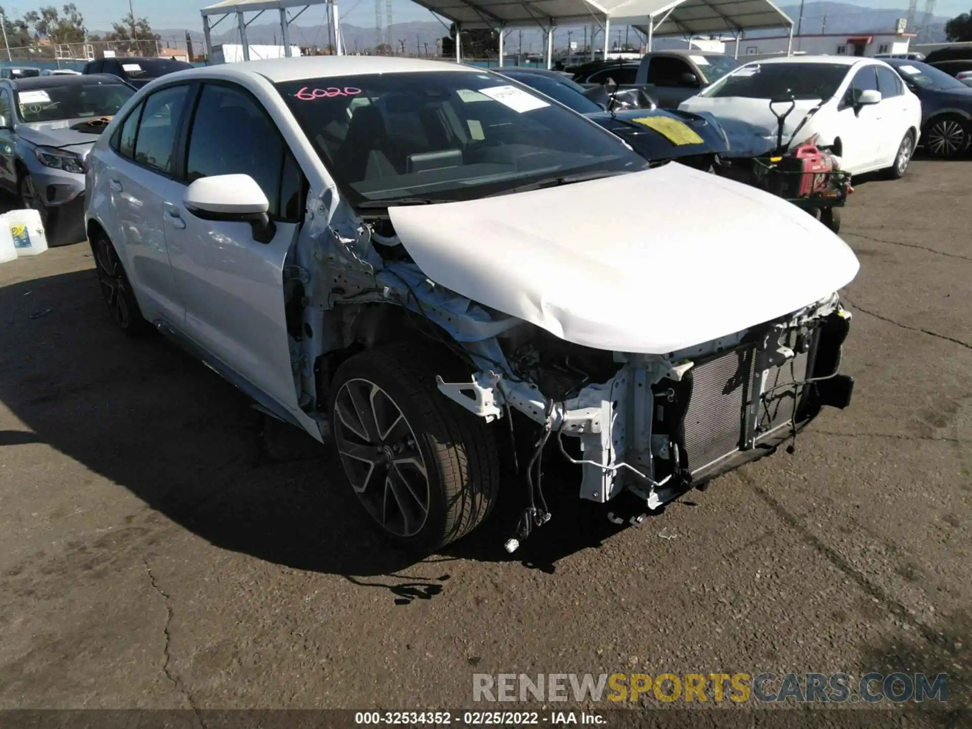 1 Photograph of a damaged car JTDS4RCE5LJ028657 TOYOTA COROLLA 2020