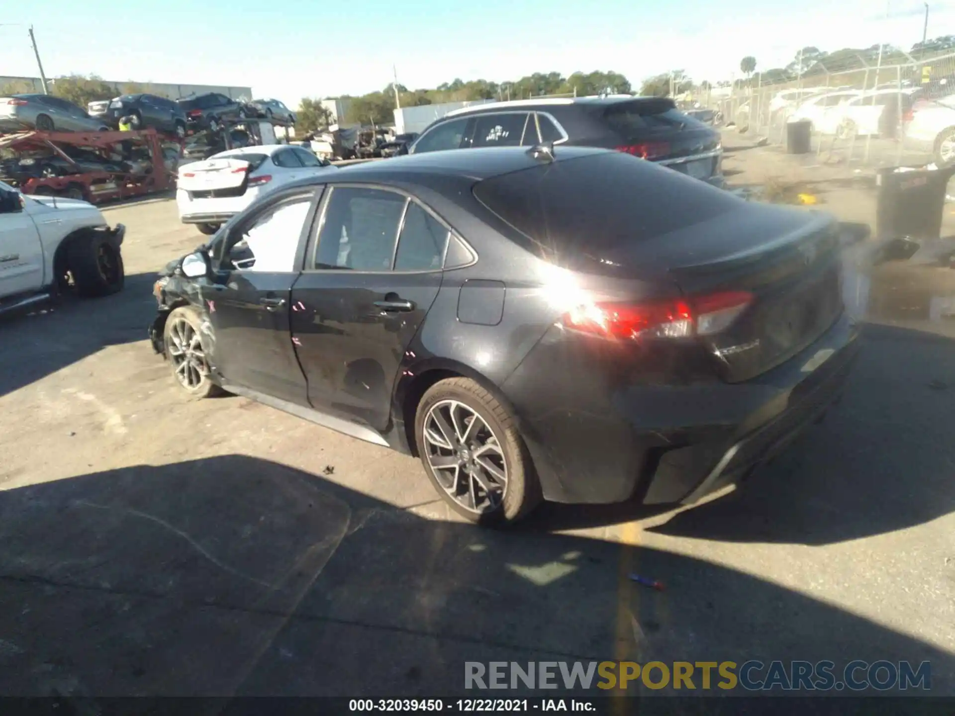 3 Photograph of a damaged car JTDS4RCE5LJ029405 TOYOTA COROLLA 2020