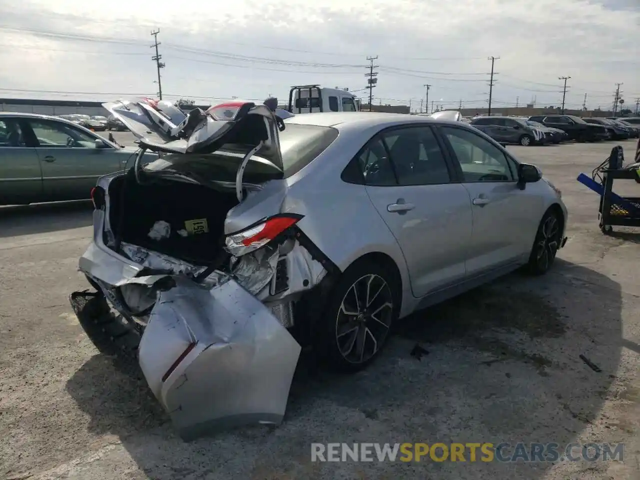 4 Photograph of a damaged car JTDS4RCE5LJ033437 TOYOTA COROLLA 2020