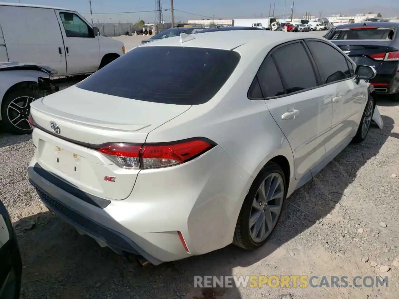 4 Photograph of a damaged car JTDS4RCE5LJ034734 TOYOTA COROLLA 2020