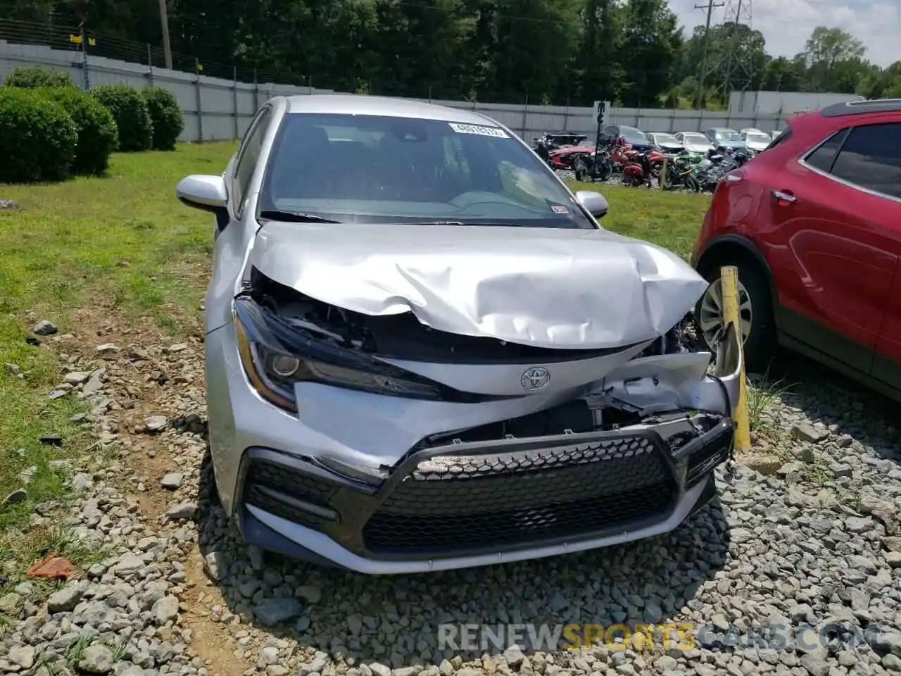 9 Photograph of a damaged car JTDS4RCE5LJ040999 TOYOTA COROLLA 2020