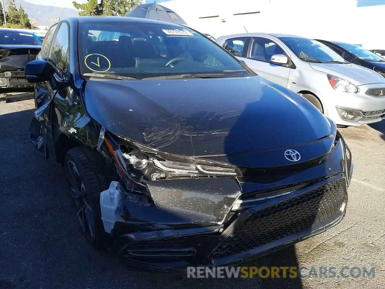 1 Photograph of a damaged car JTDS4RCE5LJ041215 TOYOTA COROLLA 2020