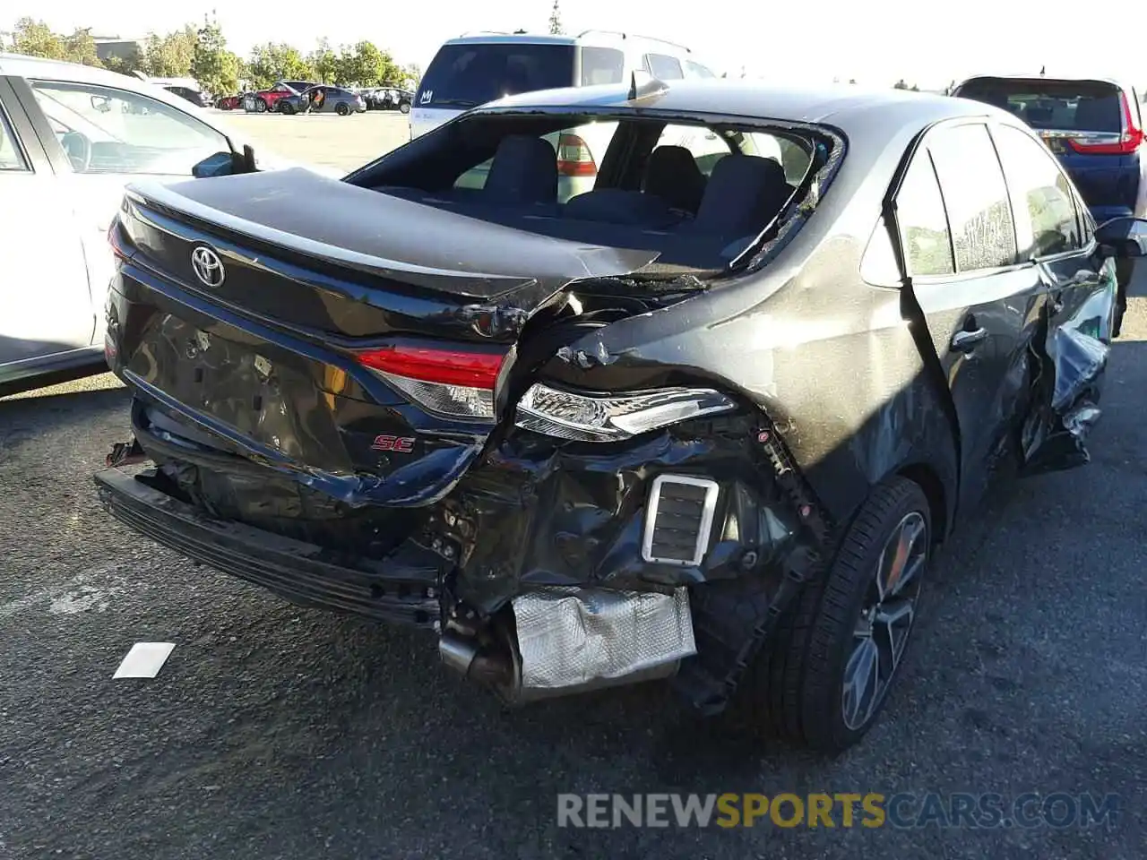 4 Photograph of a damaged car JTDS4RCE5LJ041215 TOYOTA COROLLA 2020