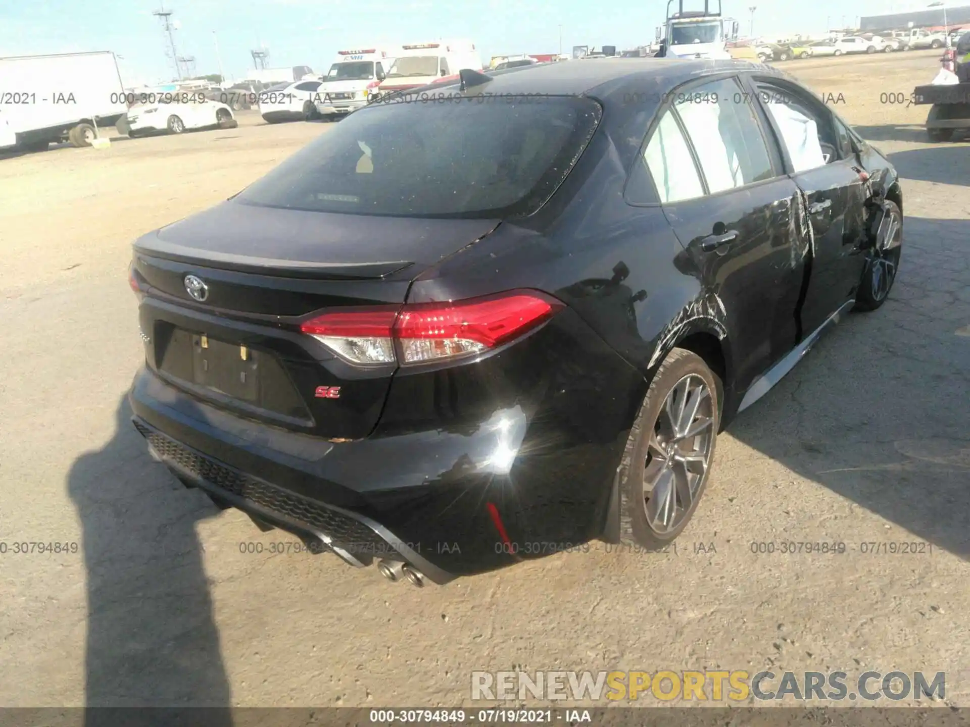 4 Photograph of a damaged car JTDS4RCE5LJ041280 TOYOTA COROLLA 2020