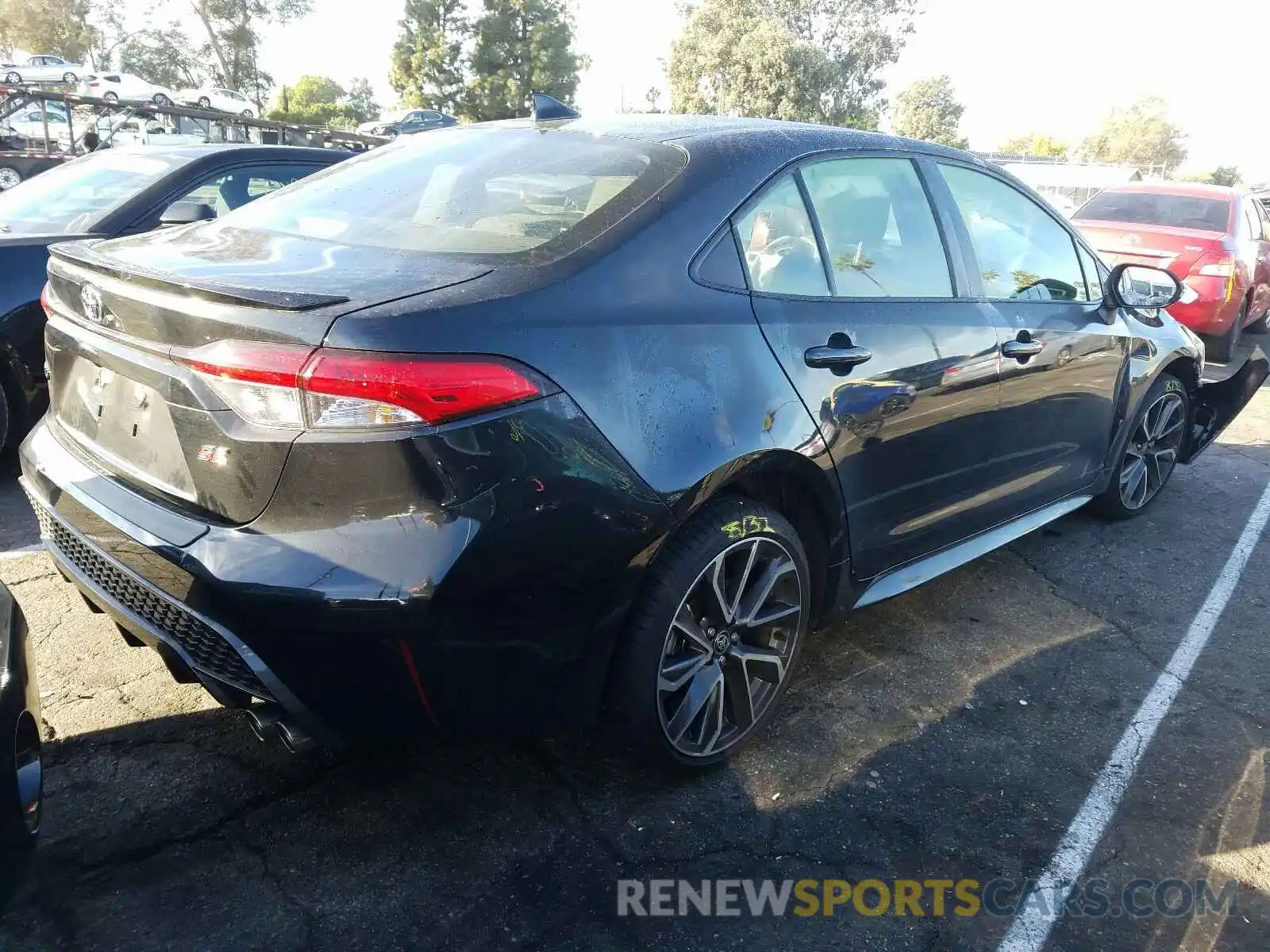 4 Photograph of a damaged car JTDS4RCE5LJ042137 TOYOTA COROLLA 2020