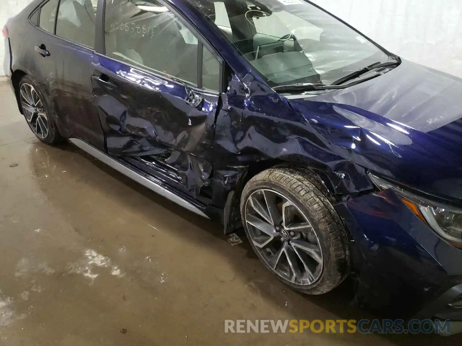 9 Photograph of a damaged car JTDS4RCE5LJ044146 TOYOTA COROLLA 2020