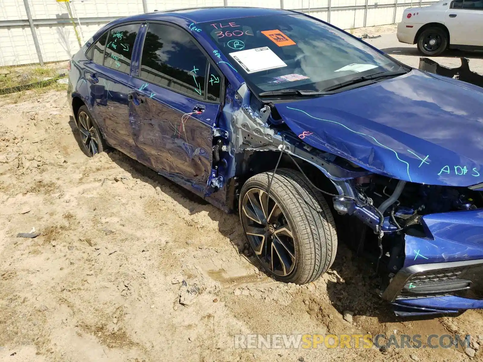 9 Photograph of a damaged car JTDS4RCE5LJ046074 TOYOTA COROLLA 2020