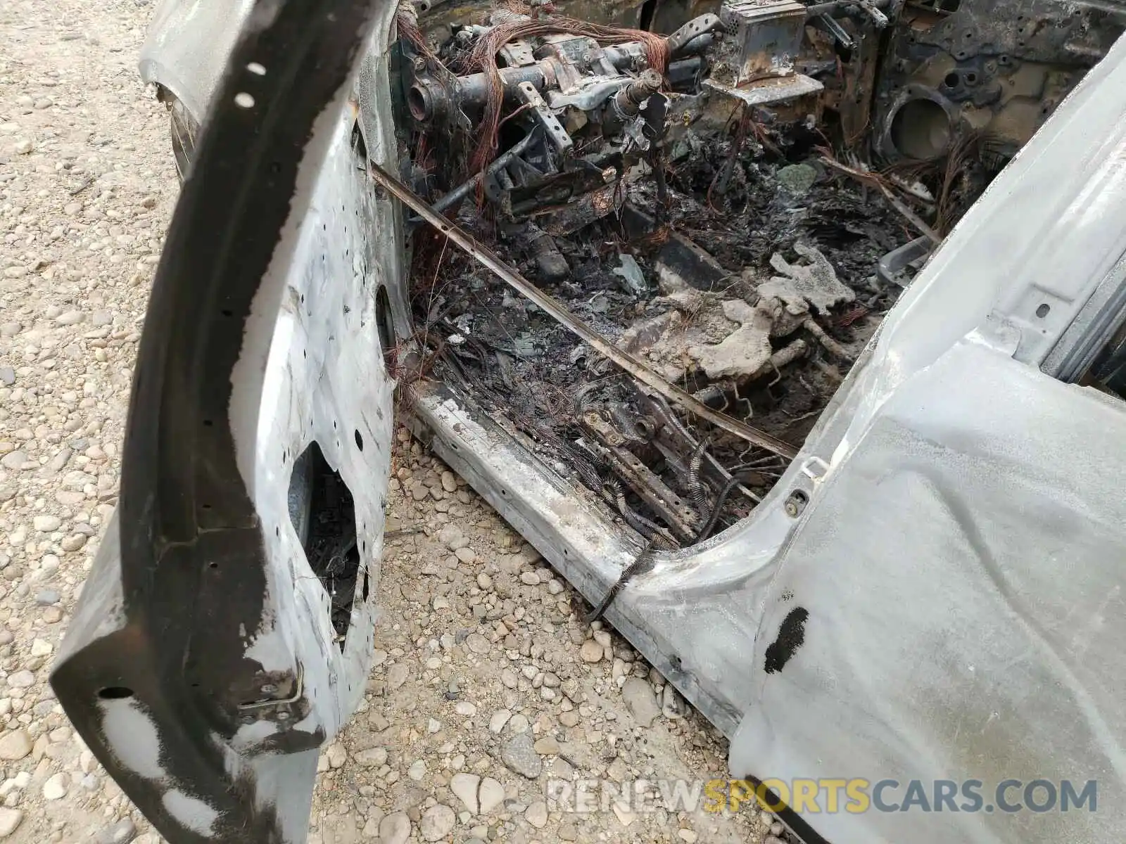 10 Photograph of a damaged car JTDS4RCE5LJ047466 TOYOTA COROLLA 2020