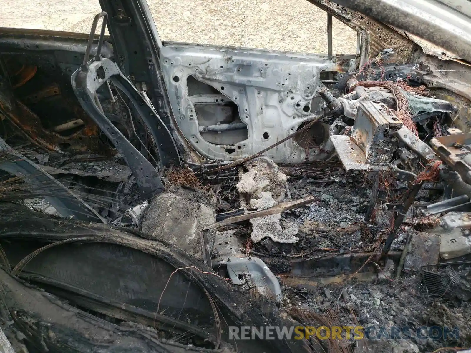 5 Photograph of a damaged car JTDS4RCE5LJ047466 TOYOTA COROLLA 2020