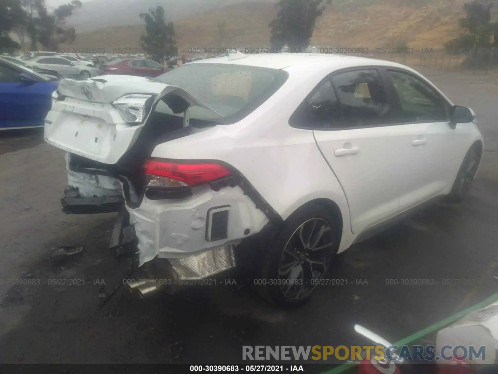 4 Photograph of a damaged car JTDS4RCE5LJ050559 TOYOTA COROLLA 2020