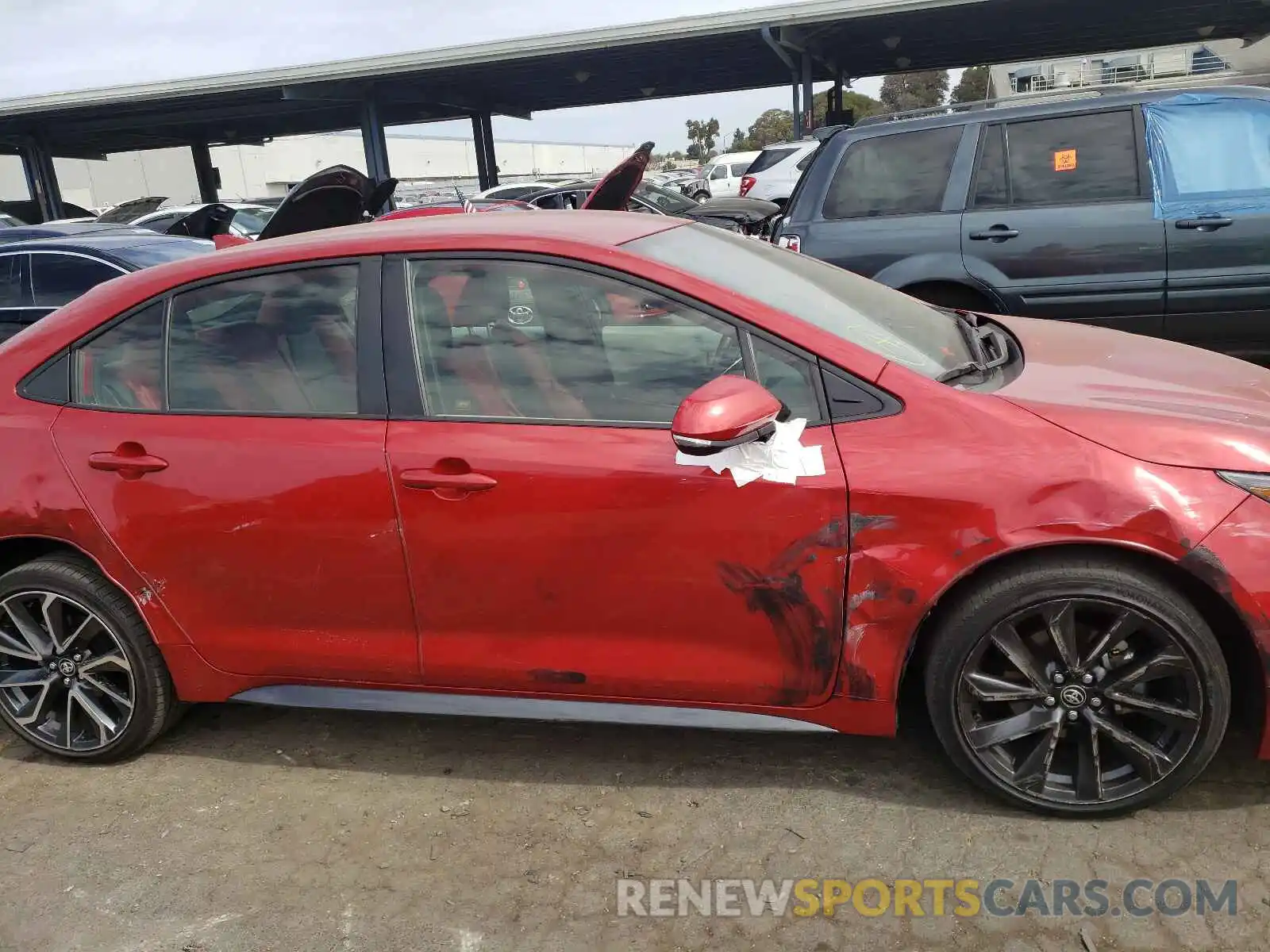 9 Photograph of a damaged car JTDS4RCE6LJ000964 TOYOTA COROLLA 2020