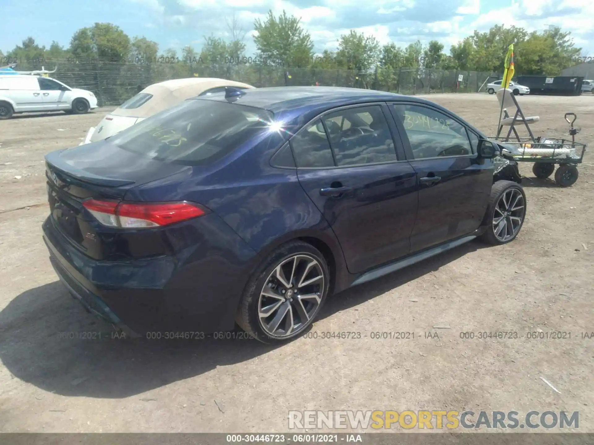 4 Photograph of a damaged car JTDS4RCE6LJ001239 TOYOTA COROLLA 2020