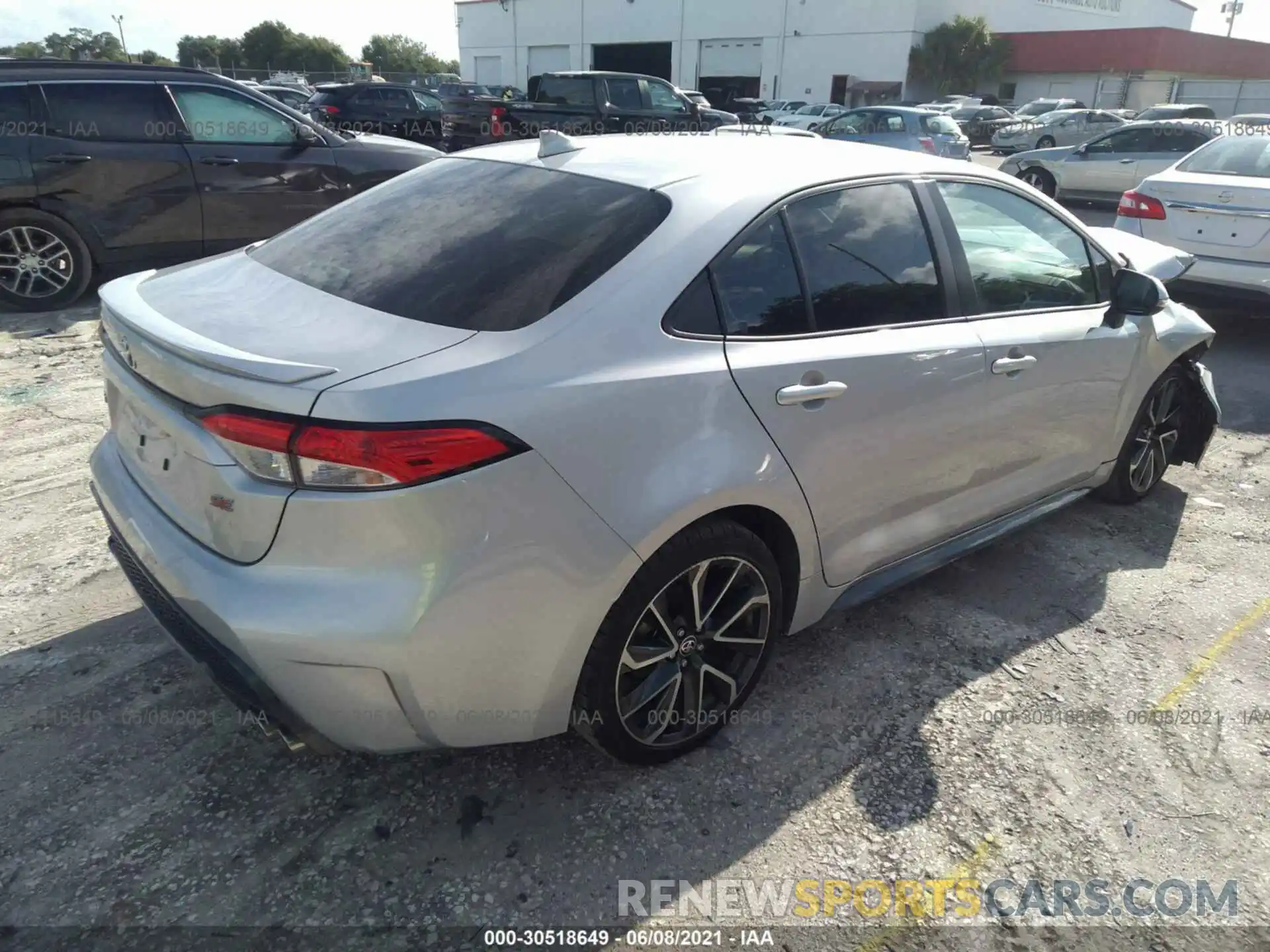 4 Photograph of a damaged car JTDS4RCE6LJ002438 TOYOTA COROLLA 2020