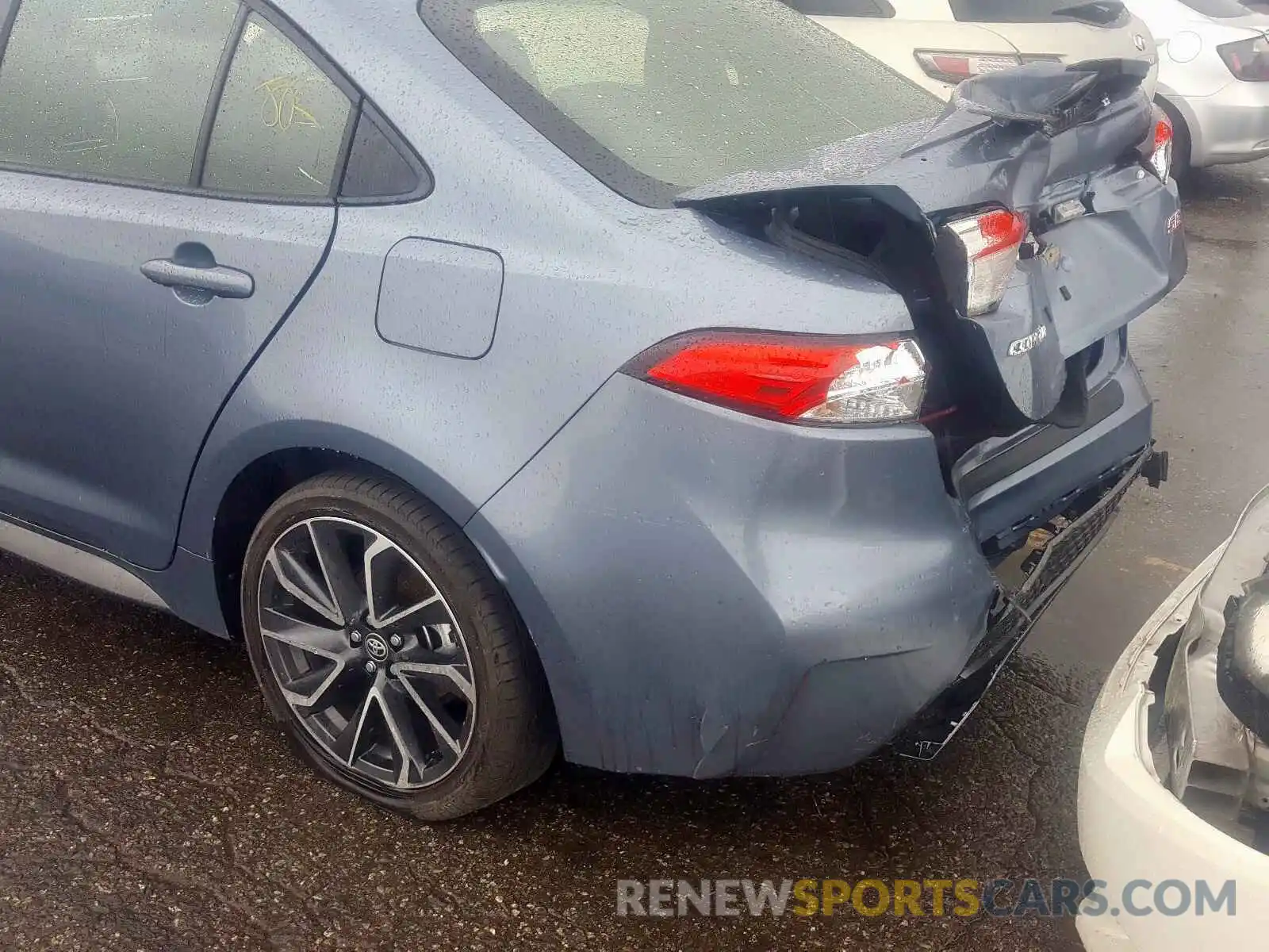 9 Photograph of a damaged car JTDS4RCE6LJ012418 TOYOTA COROLLA 2020