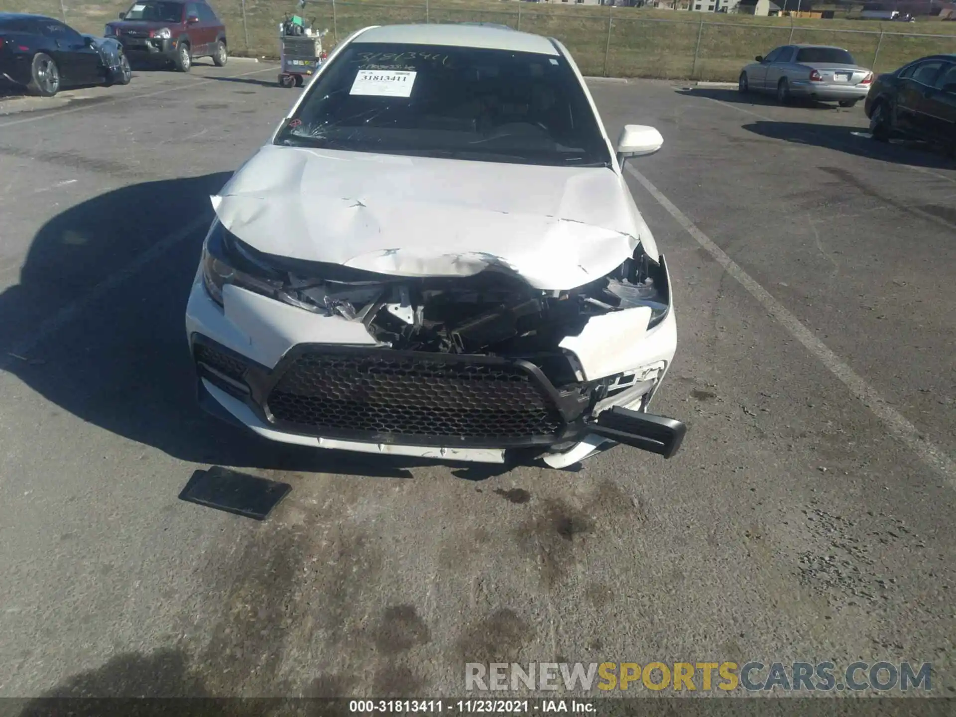 6 Photograph of a damaged car JTDS4RCE6LJ013939 TOYOTA COROLLA 2020