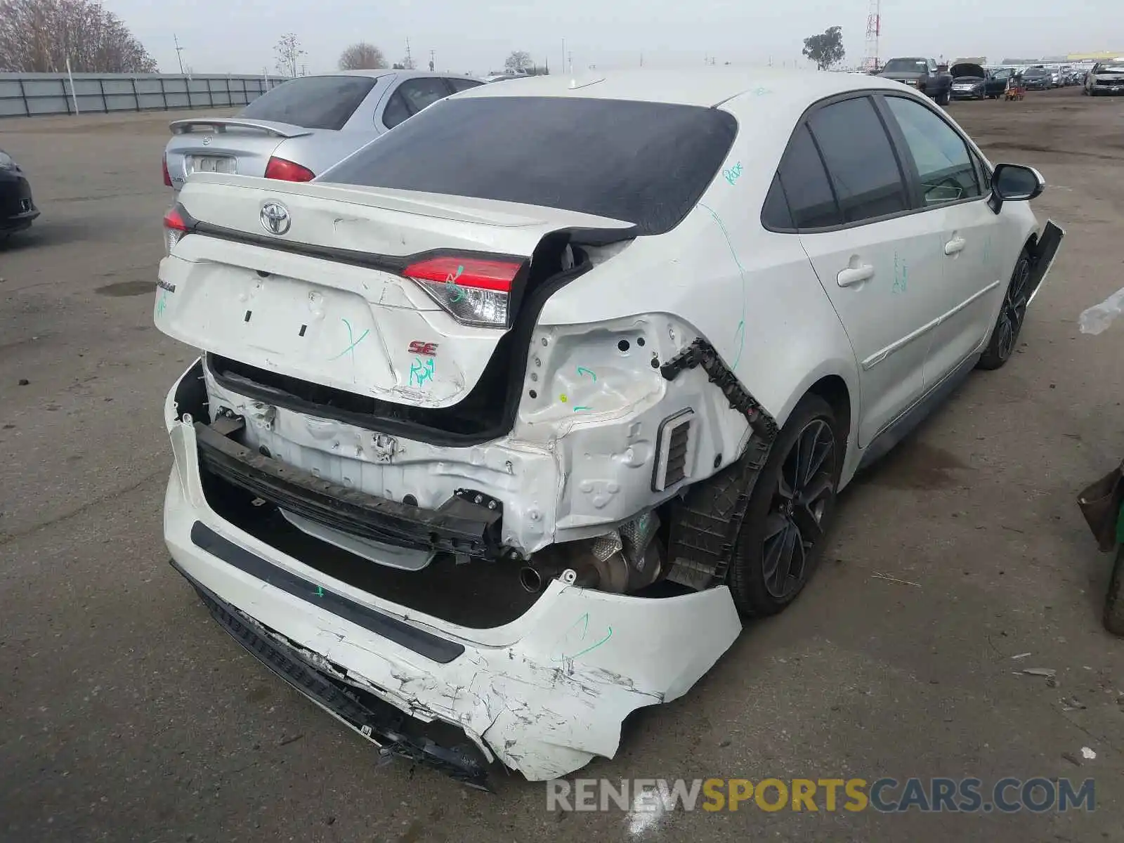 4 Photograph of a damaged car JTDS4RCE6LJ017568 TOYOTA COROLLA 2020