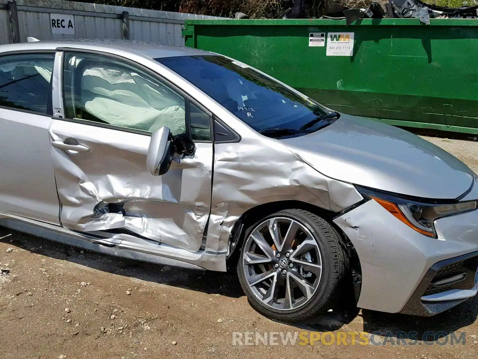 9 Photograph of a damaged car JTDS4RCE6LJ017795 TOYOTA COROLLA 2020