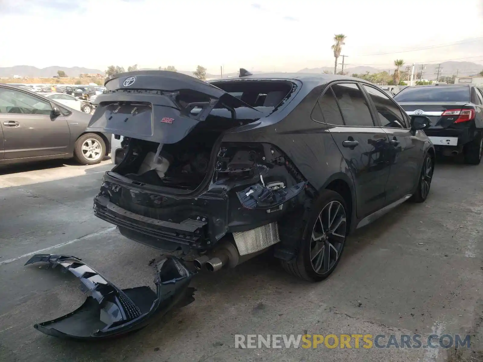 4 Photograph of a damaged car JTDS4RCE6LJ020289 TOYOTA COROLLA 2020