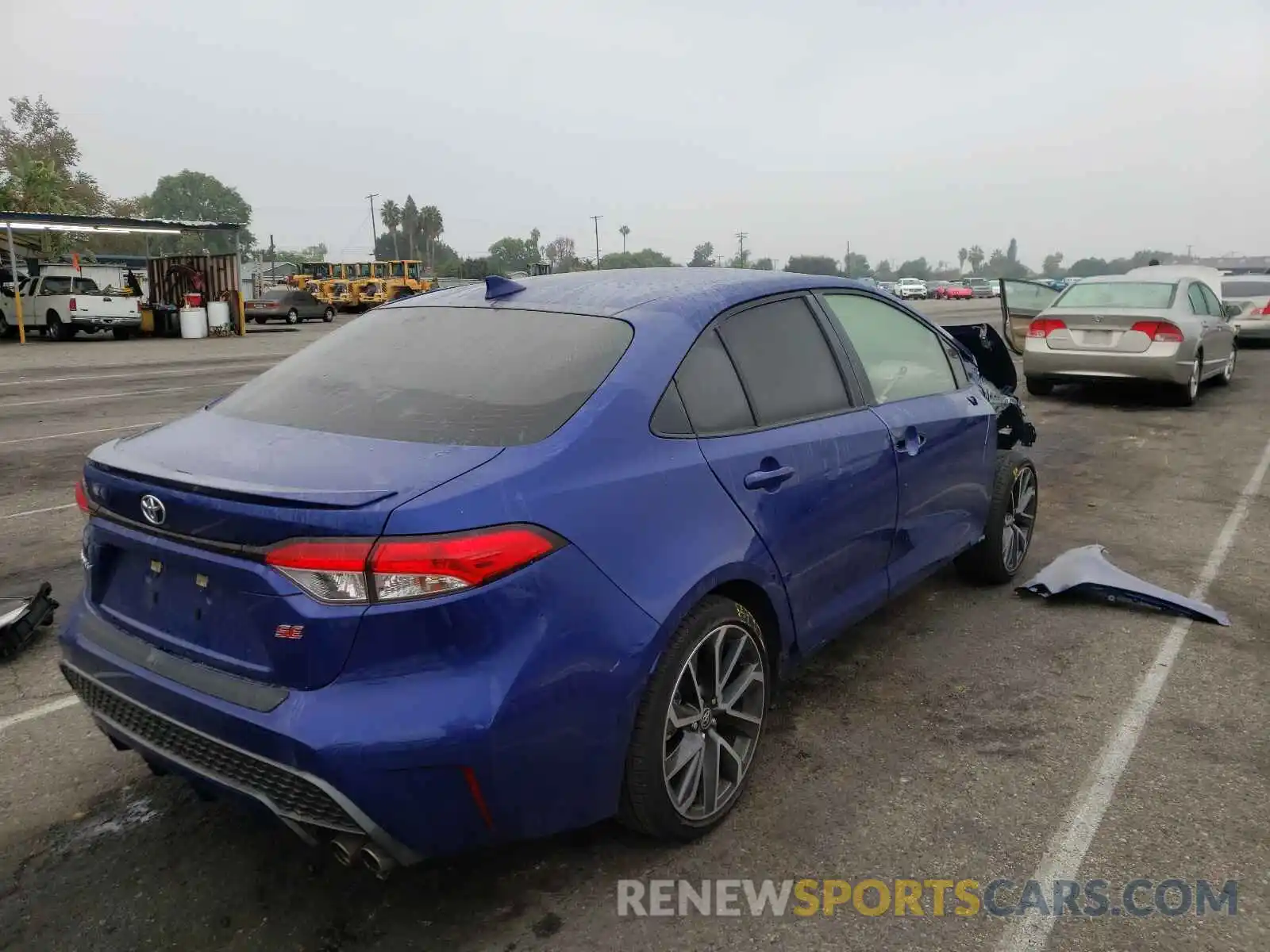 4 Photograph of a damaged car JTDS4RCE6LJ020423 TOYOTA COROLLA 2020