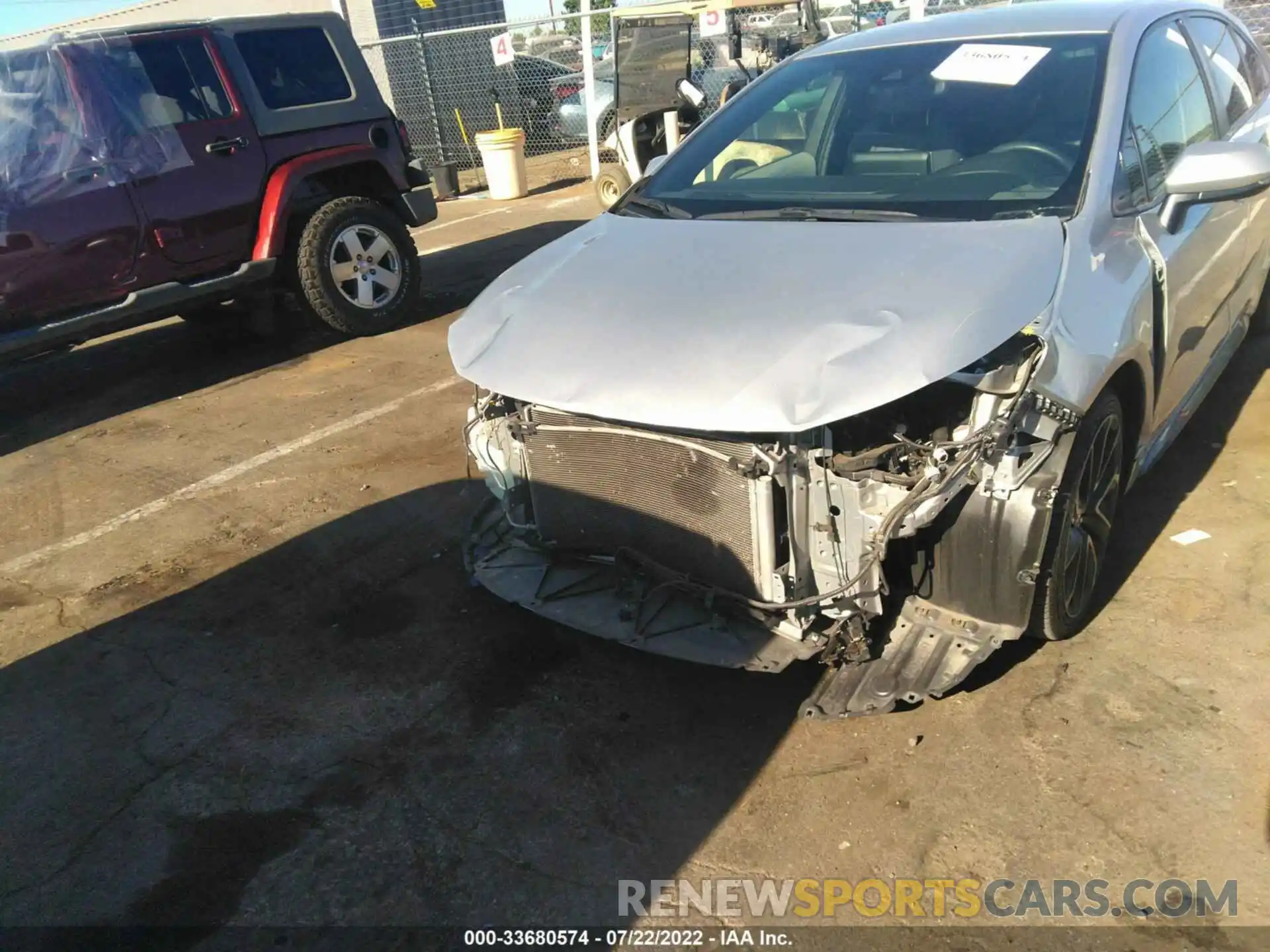 6 Photograph of a damaged car JTDS4RCE6LJ020471 TOYOTA COROLLA 2020