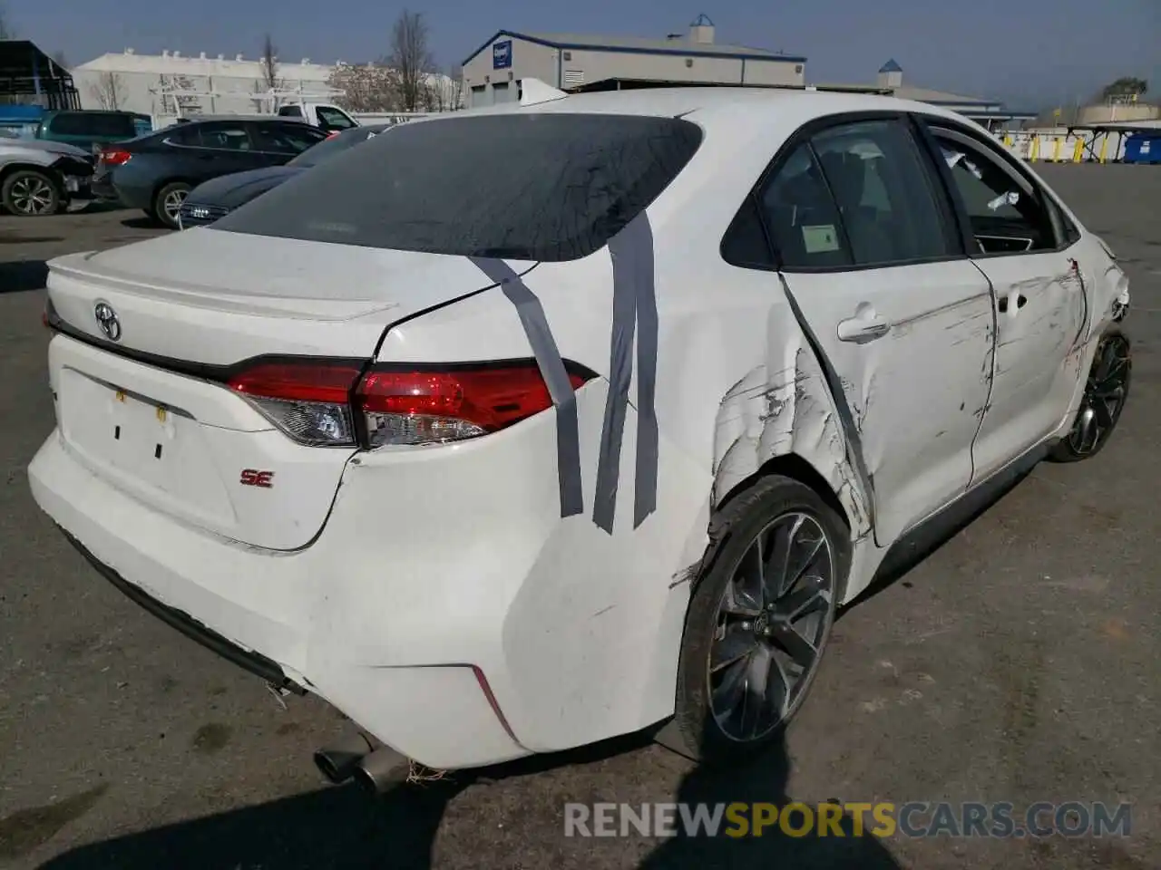 4 Photograph of a damaged car JTDS4RCE6LJ020826 TOYOTA COROLLA 2020