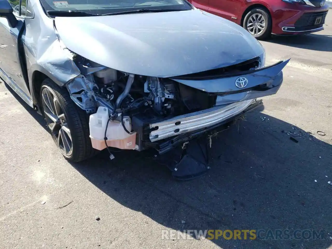 9 Photograph of a damaged car JTDS4RCE6LJ022866 TOYOTA COROLLA 2020