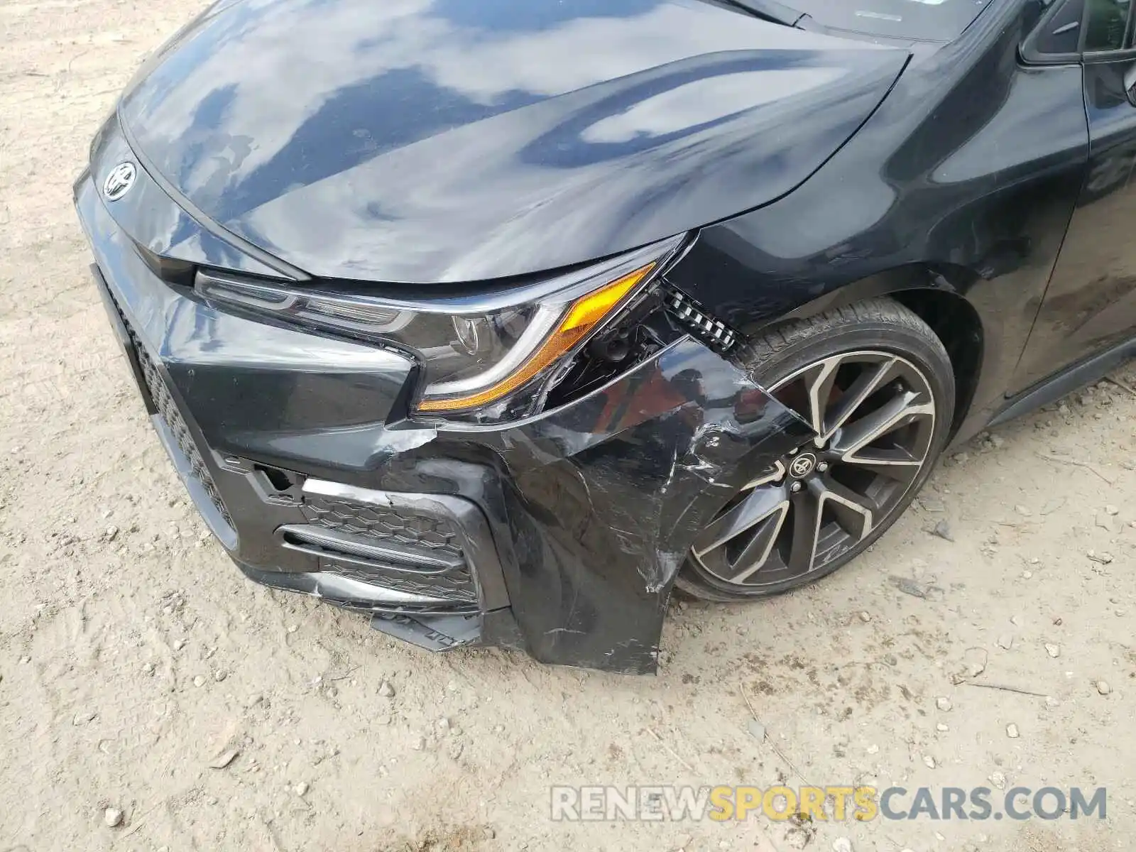 9 Photograph of a damaged car JTDS4RCE6LJ023175 TOYOTA COROLLA 2020