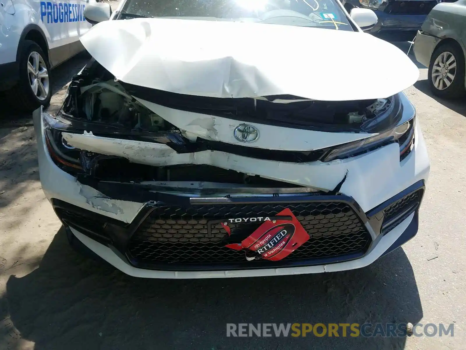 9 Photograph of a damaged car JTDS4RCE6LJ024858 TOYOTA COROLLA 2020