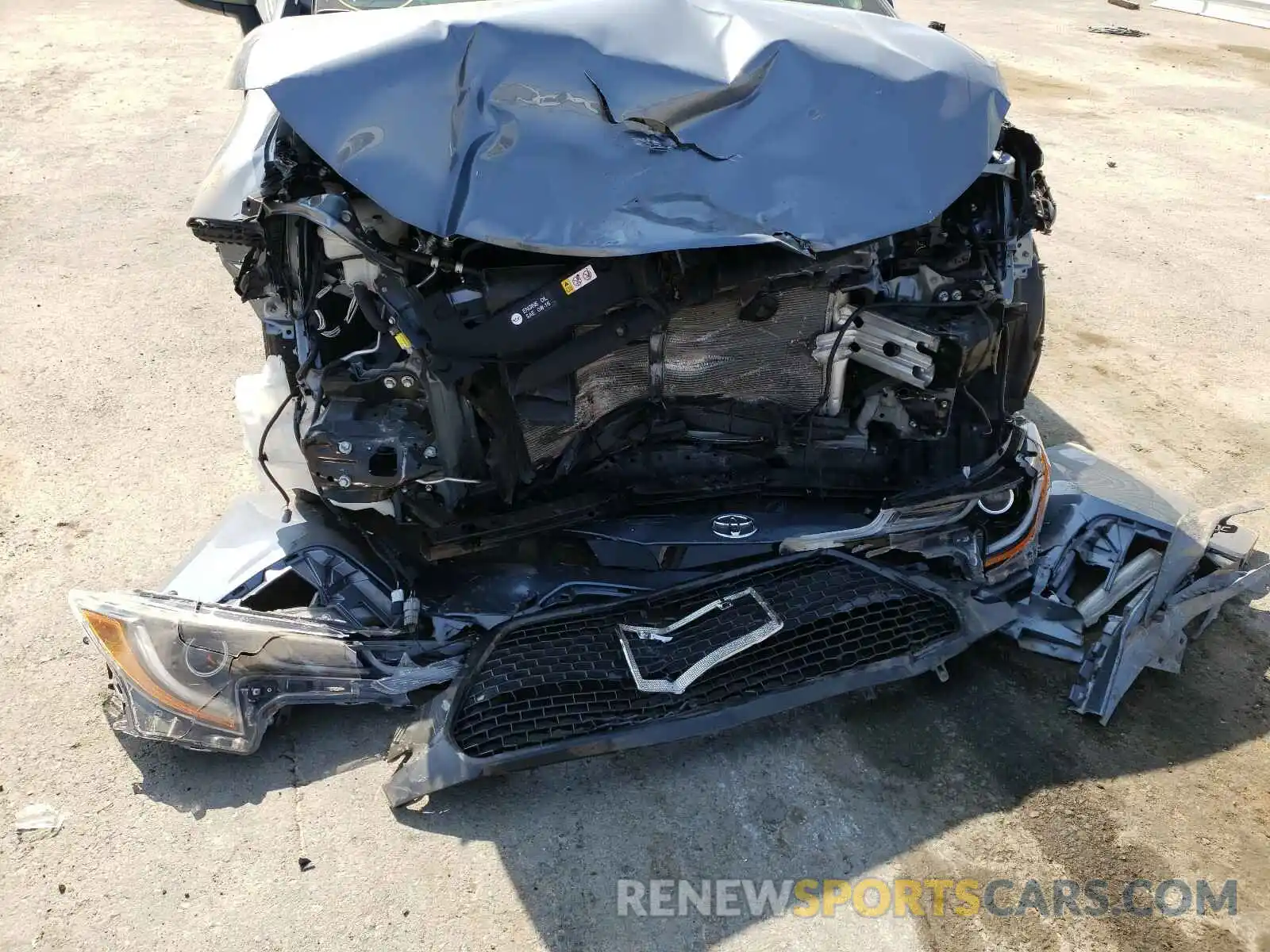 9 Photograph of a damaged car JTDS4RCE6LJ027162 TOYOTA COROLLA 2020