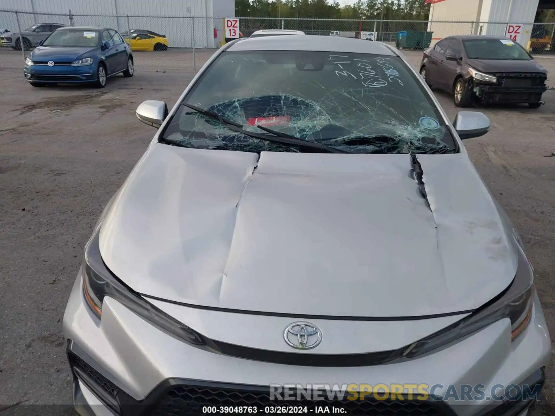 6 Photograph of a damaged car JTDS4RCE6LJ027601 TOYOTA COROLLA 2020