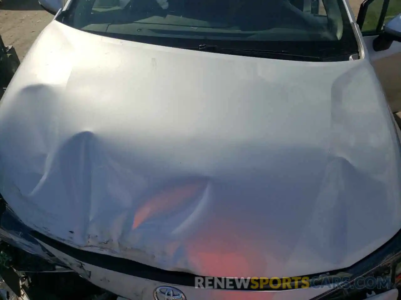 7 Photograph of a damaged car JTDS4RCE6LJ029137 TOYOTA COROLLA 2020