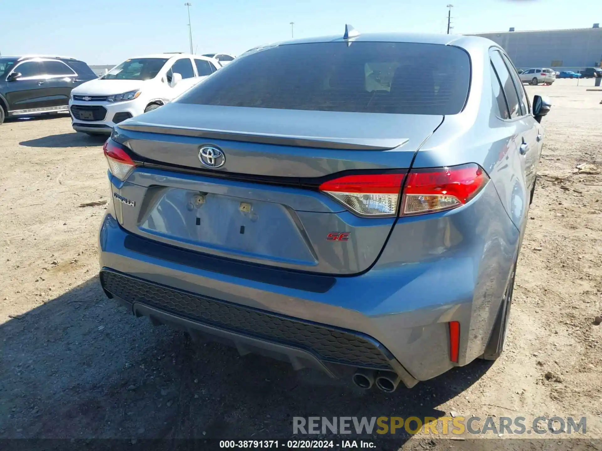 16 Photograph of a damaged car JTDS4RCE6LJ033804 TOYOTA COROLLA 2020