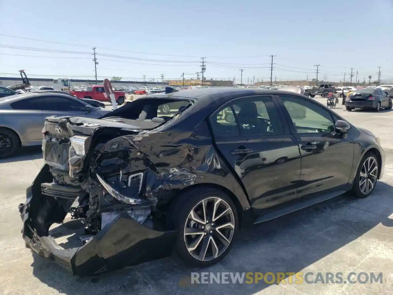 4 Photograph of a damaged car JTDS4RCE6LJ037819 TOYOTA COROLLA 2020