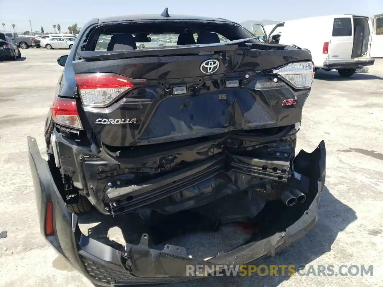 9 Photograph of a damaged car JTDS4RCE6LJ037819 TOYOTA COROLLA 2020