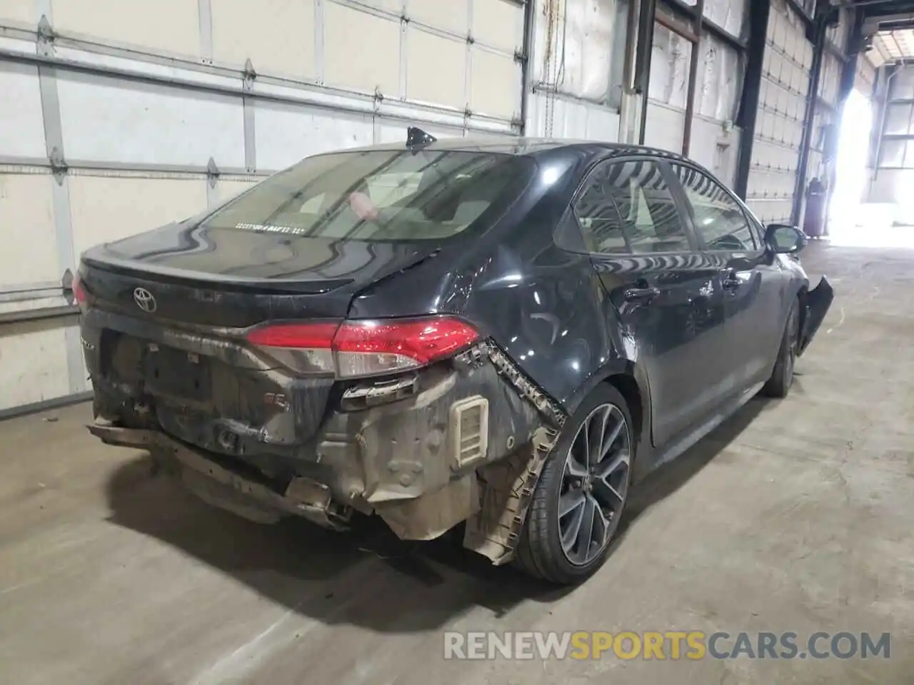 4 Photograph of a damaged car JTDS4RCE6LJ040011 TOYOTA COROLLA 2020