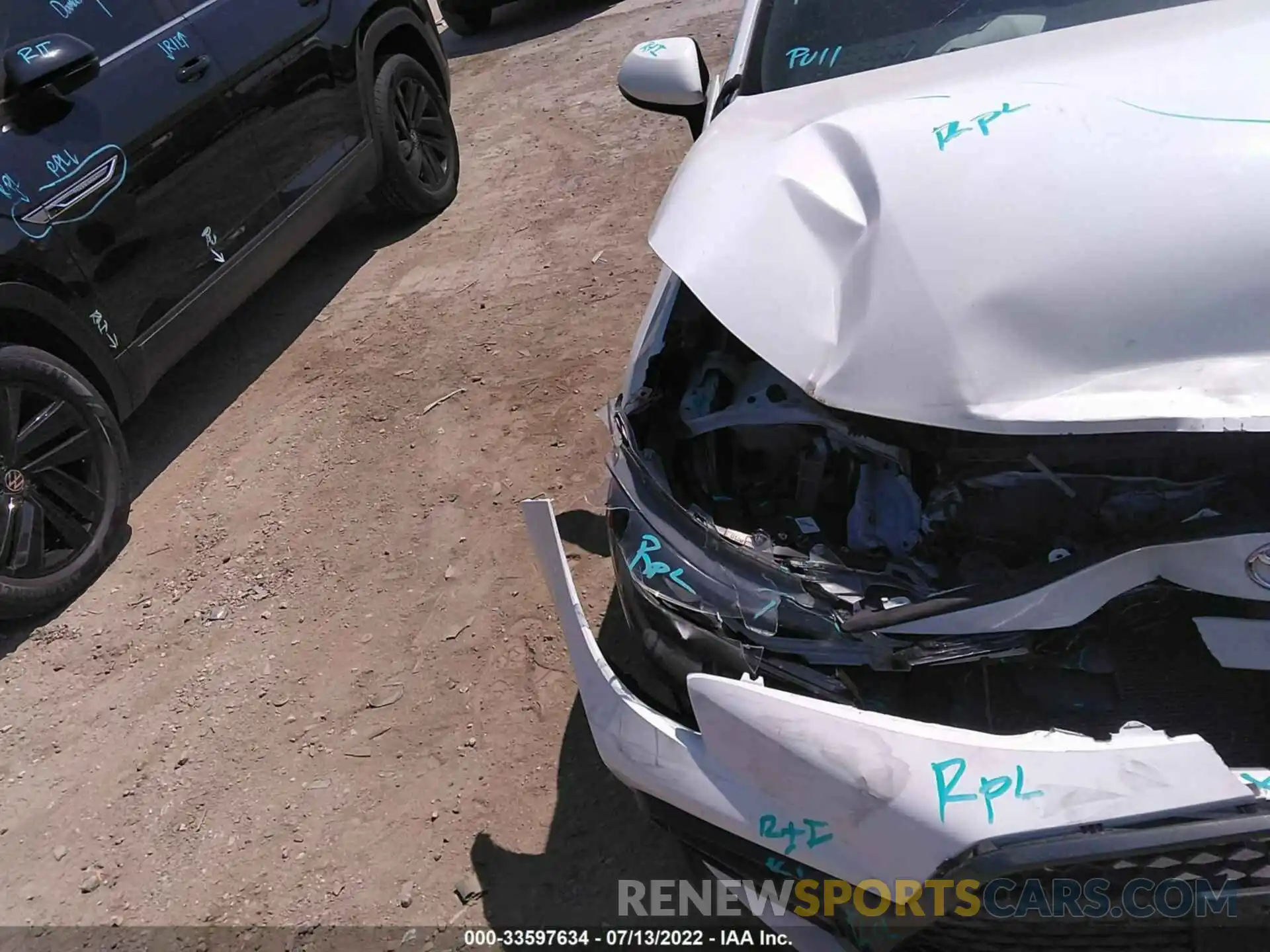 6 Photograph of a damaged car JTDS4RCE6LJ041014 TOYOTA COROLLA 2020