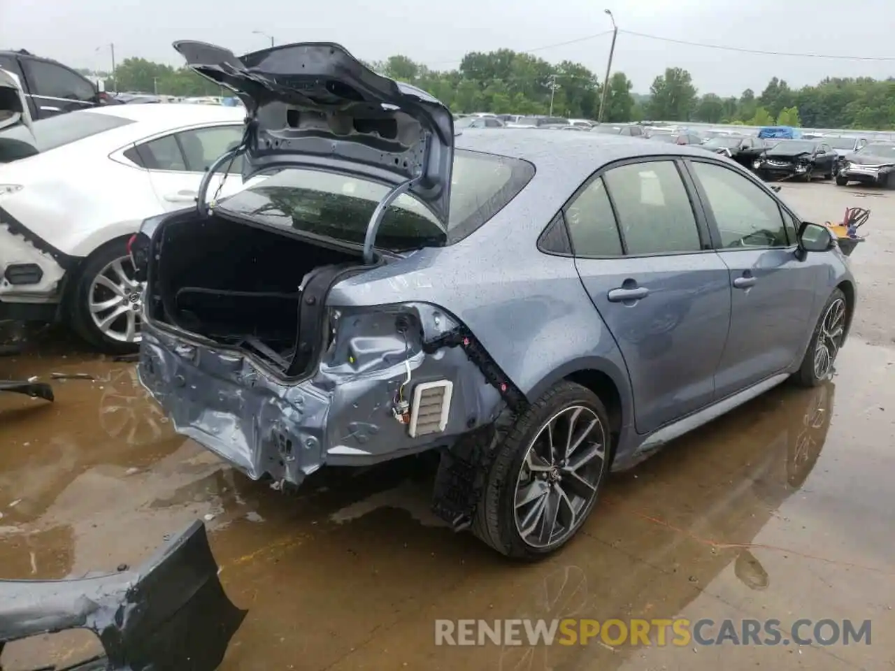 4 Photograph of a damaged car JTDS4RCE6LJ041126 TOYOTA COROLLA 2020