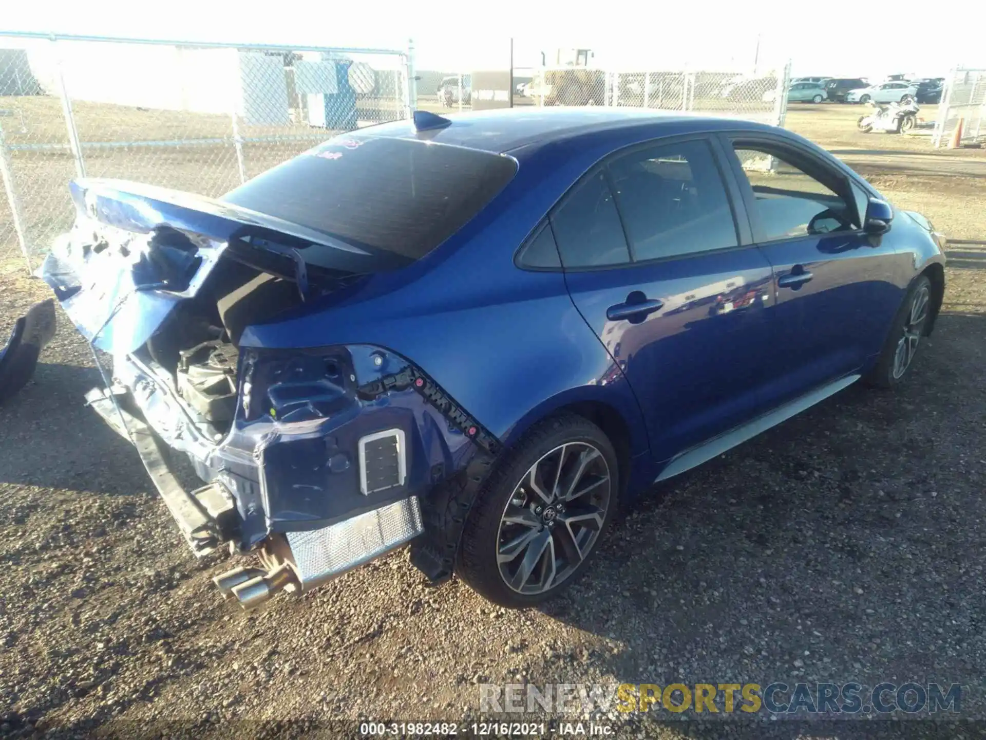 4 Photograph of a damaged car JTDS4RCE6LJ051039 TOYOTA COROLLA 2020