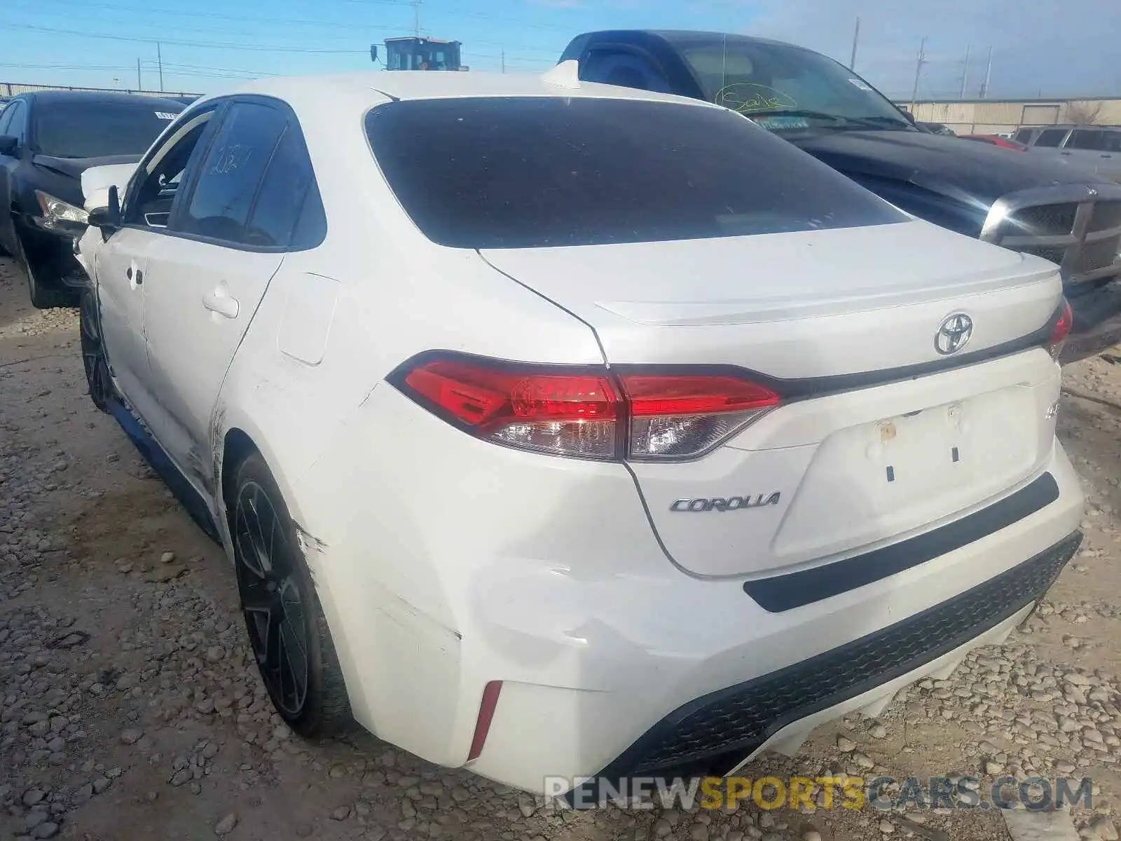 3 Photograph of a damaged car JTDS4RCE7LJ002285 TOYOTA COROLLA 2020