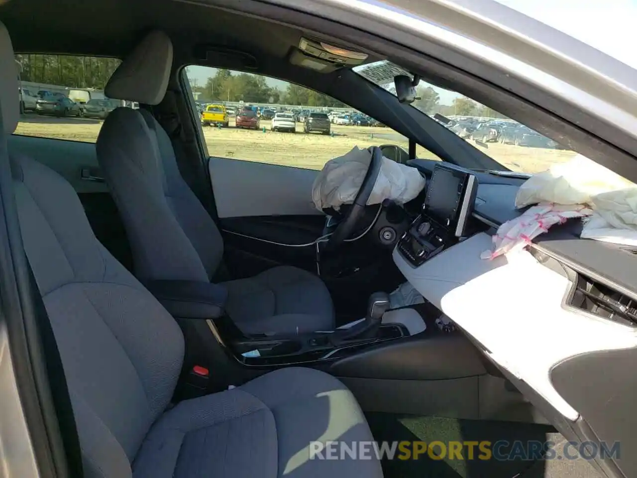 5 Photograph of a damaged car JTDS4RCE7LJ003582 TOYOTA COROLLA 2020