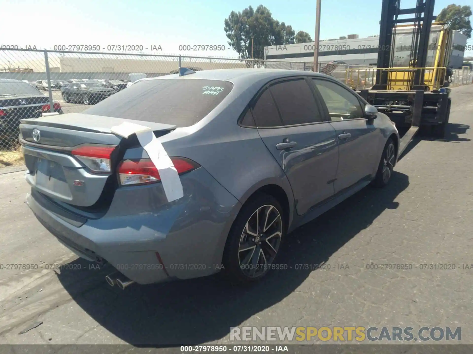 4 Photograph of a damaged car JTDS4RCE7LJ003873 TOYOTA COROLLA 2020