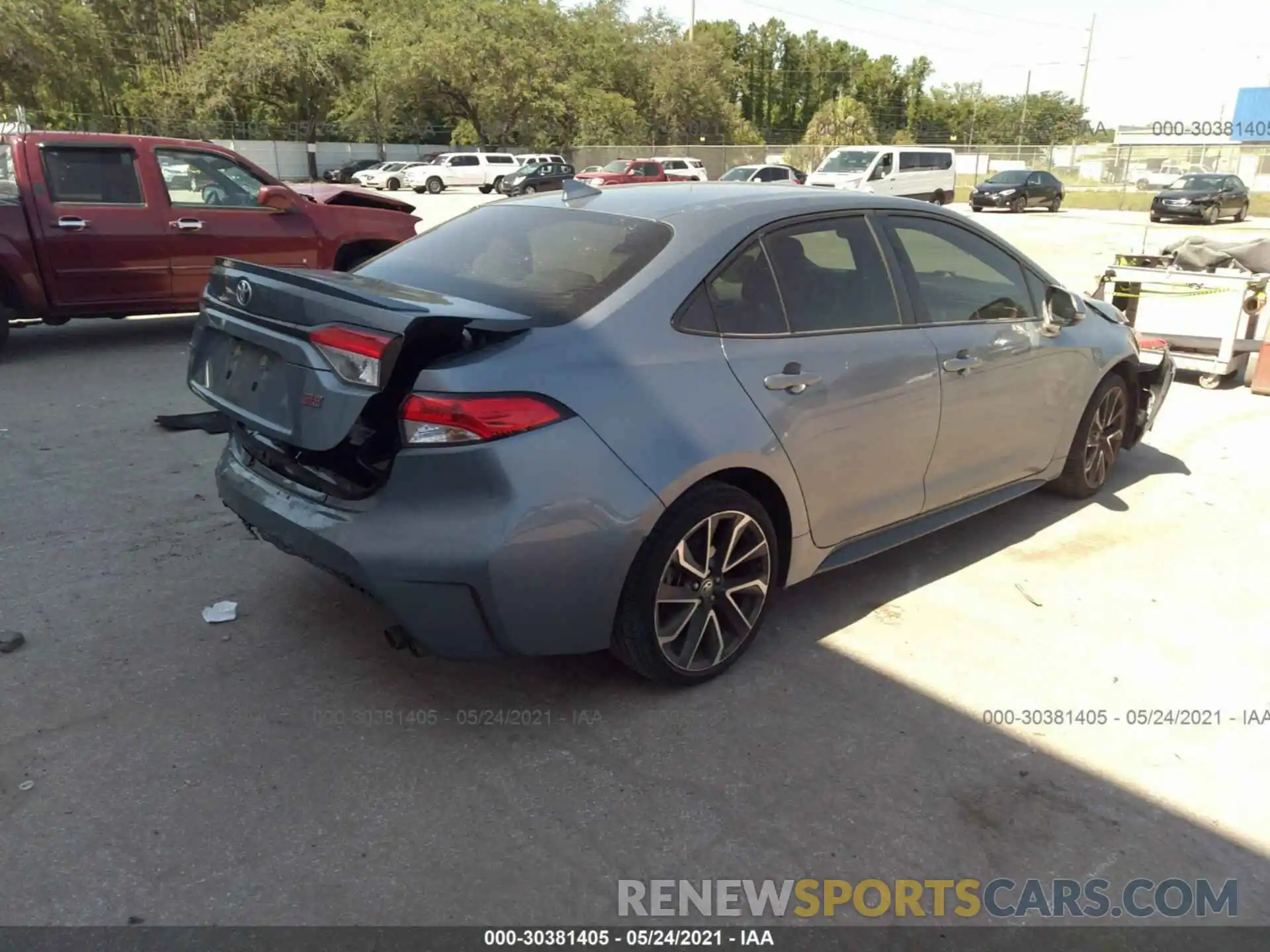 4 Photograph of a damaged car JTDS4RCE7LJ004800 TOYOTA COROLLA 2020