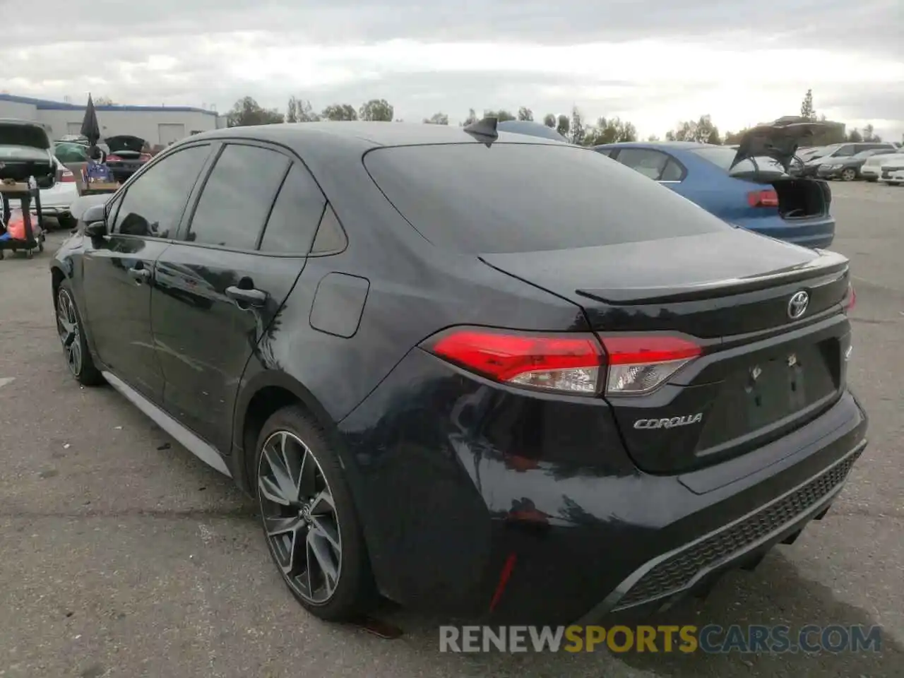 3 Photograph of a damaged car JTDS4RCE7LJ005686 TOYOTA COROLLA 2020