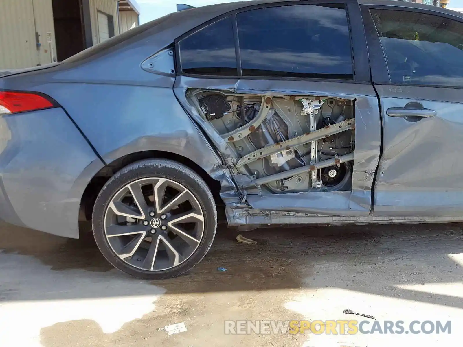 9 Photograph of a damaged car JTDS4RCE7LJ005834 TOYOTA COROLLA 2020