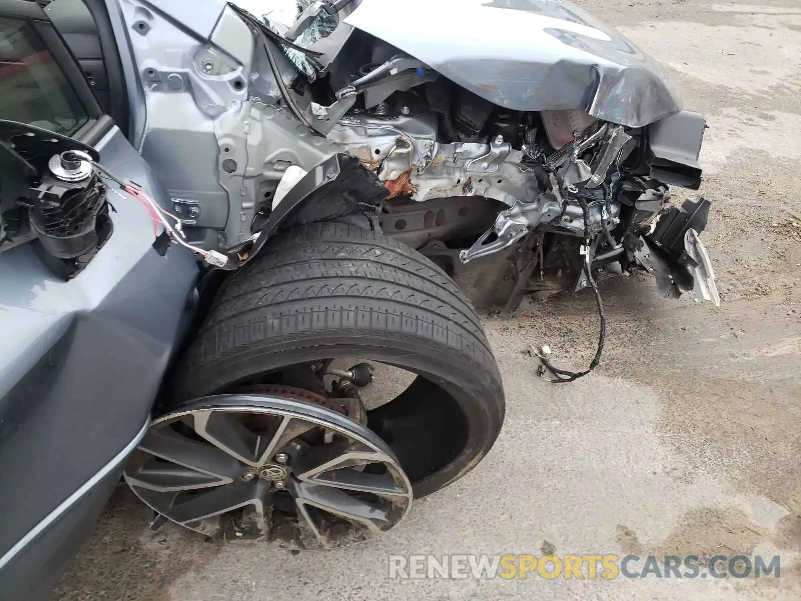 9 Photograph of a damaged car JTDS4RCE7LJ006708 TOYOTA COROLLA 2020