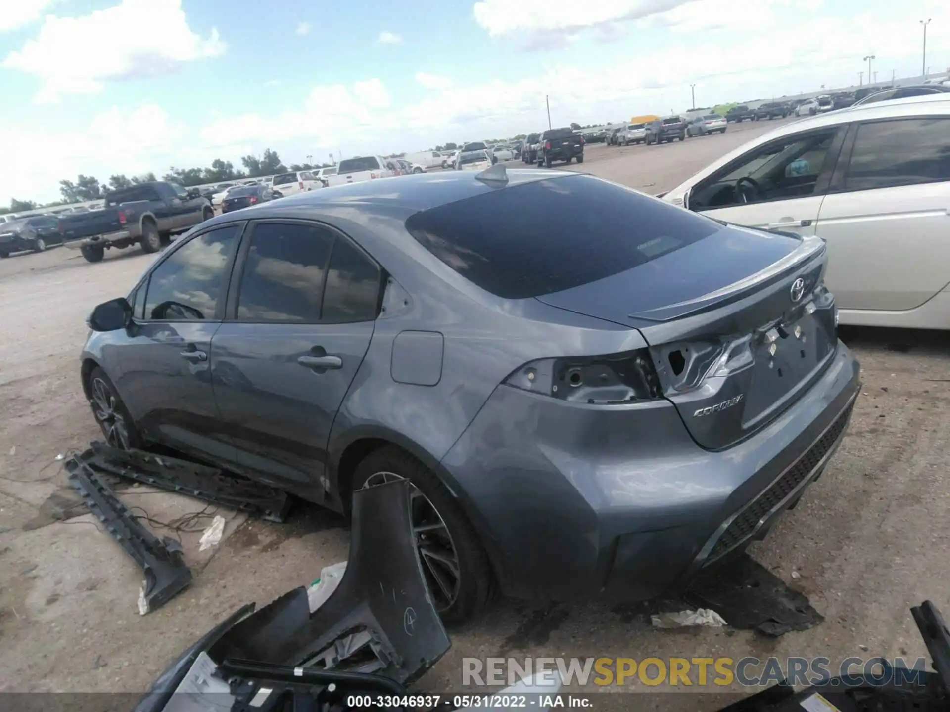 3 Photograph of a damaged car JTDS4RCE7LJ010841 TOYOTA COROLLA 2020