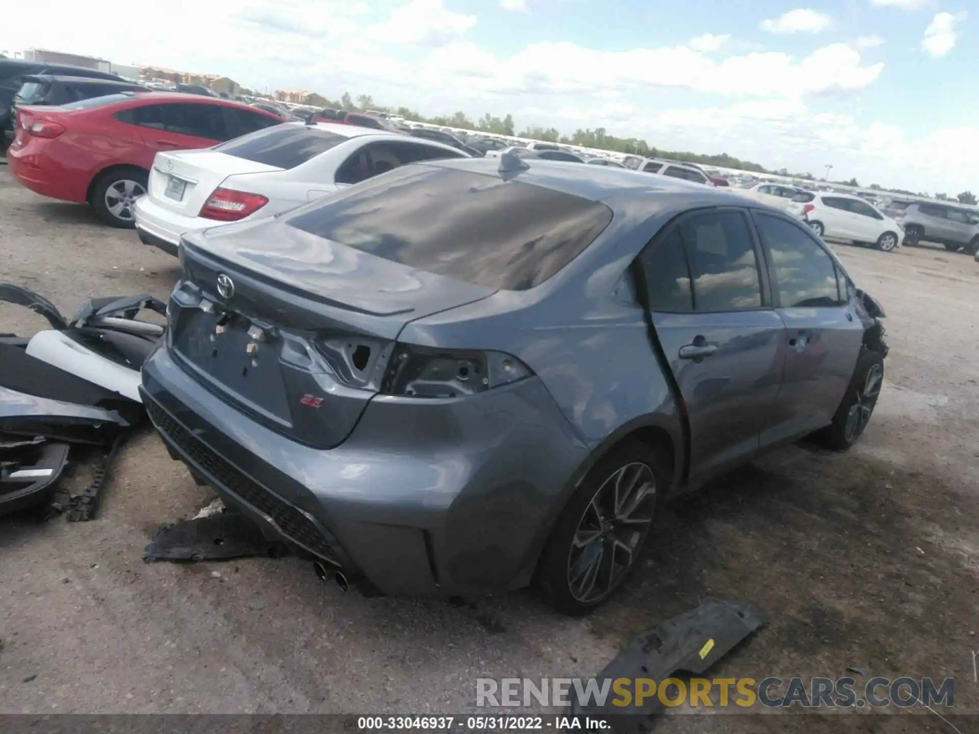 4 Photograph of a damaged car JTDS4RCE7LJ010841 TOYOTA COROLLA 2020