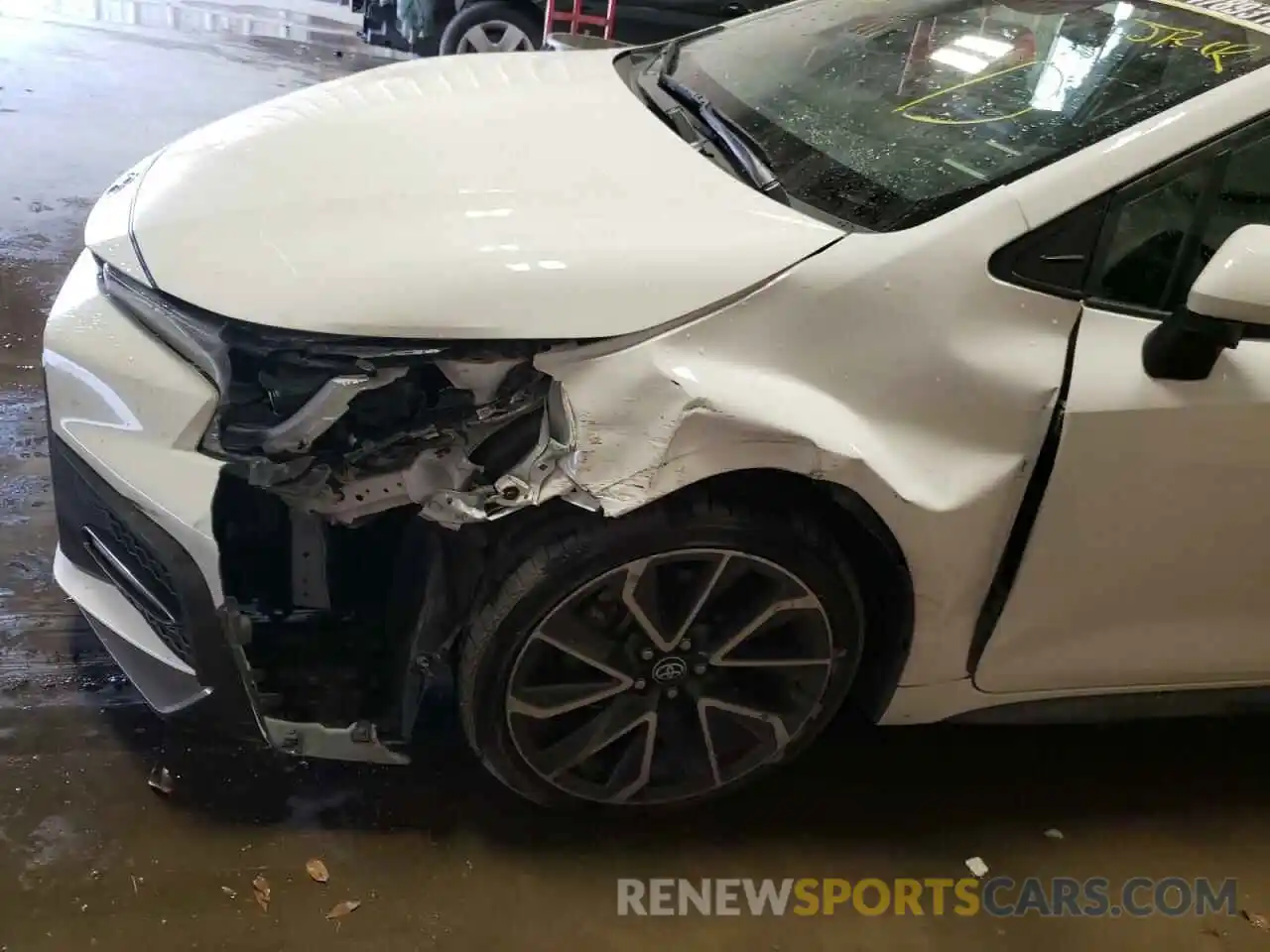 9 Photograph of a damaged car JTDS4RCE7LJ011519 TOYOTA COROLLA 2020