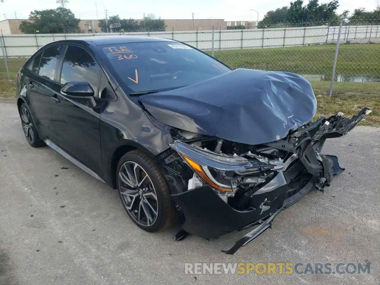 1 Photograph of a damaged car JTDS4RCE7LJ016137 TOYOTA COROLLA 2020